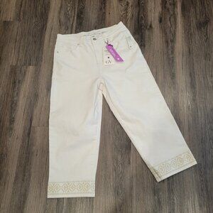 Gloria Vanderbilt All Around Slimming Effect Capri  White Jean – Size‎ 8  - NWT